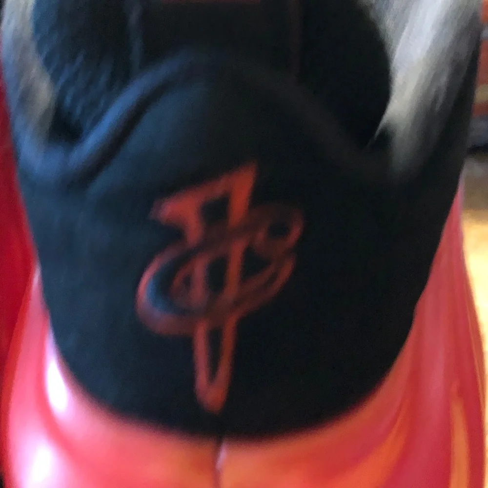 Nike Men’s Sports Red-Black Foamposite Low-Top Sneakers - Picture 13 of 15